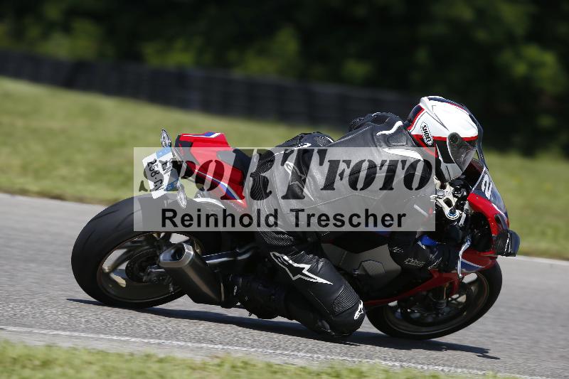 /Archiv-2024/29 12.06.2024 MOTO.CH Track Day ADR/Gruppe gelb/backside